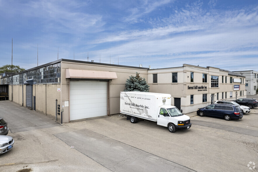 22-24 Ingram Dr, Toronto, ON for lease - Primary Photo - Image 1 of 2