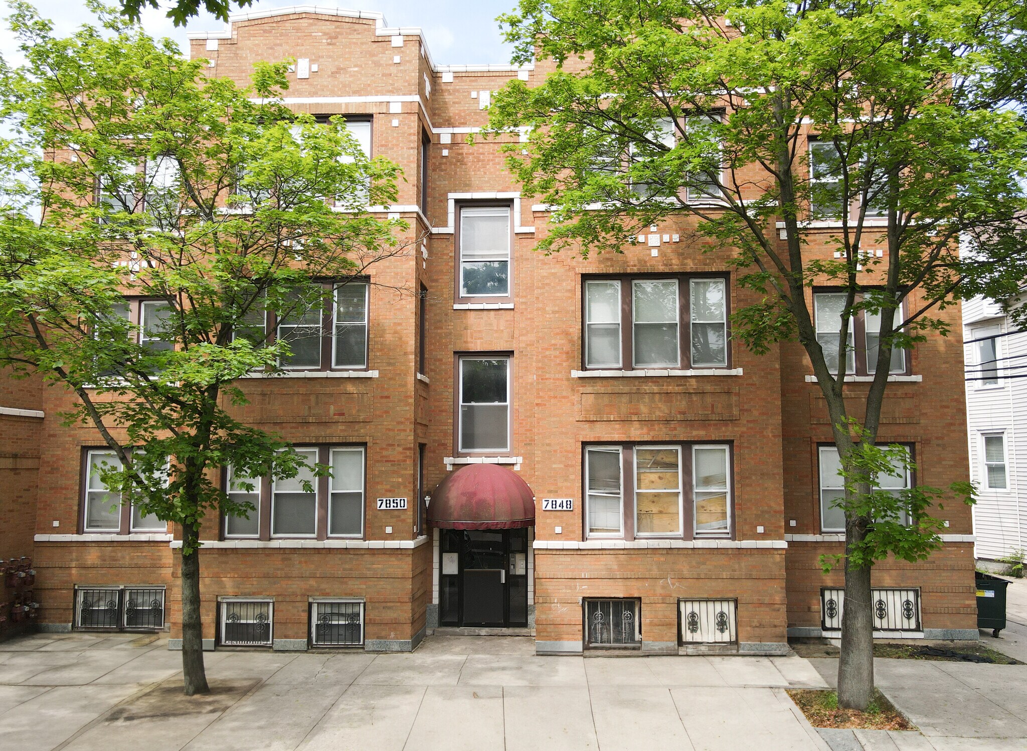2730 E 79th St, Chicago, IL for lease Primary Photo- Image 1 of 7