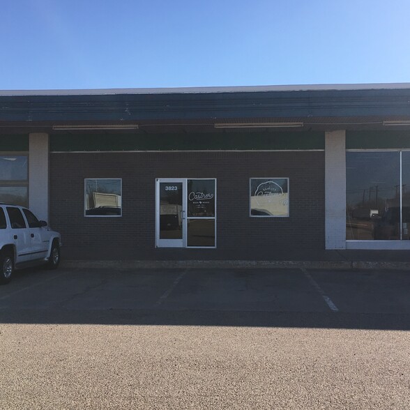 3801-3827 Avenue A St, Lubbock, TX for lease - Building Photo - Image 1 of 5