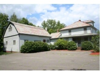 376 College Hwy, Southampton, MA à louer - Photo du bâtiment - Image 2 de 6