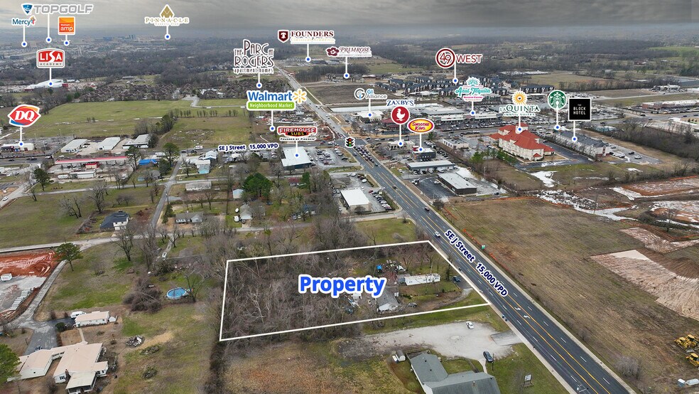 SE J Street, Bentonville, AR à vendre - Photo du bâtiment - Image 2 de 3