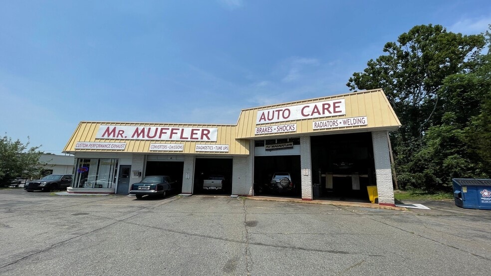 2285 Crain Hwy, Waldorf, MD for sale - Building Photo - Image 2 of 15