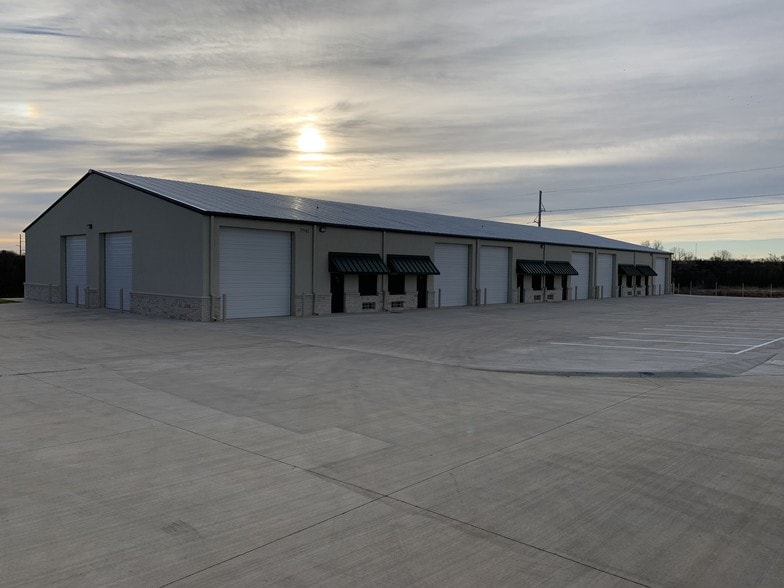 7940 Rodeo Trl, Mansfield, TX à louer - Photo du bâtiment - Image 2 de 10