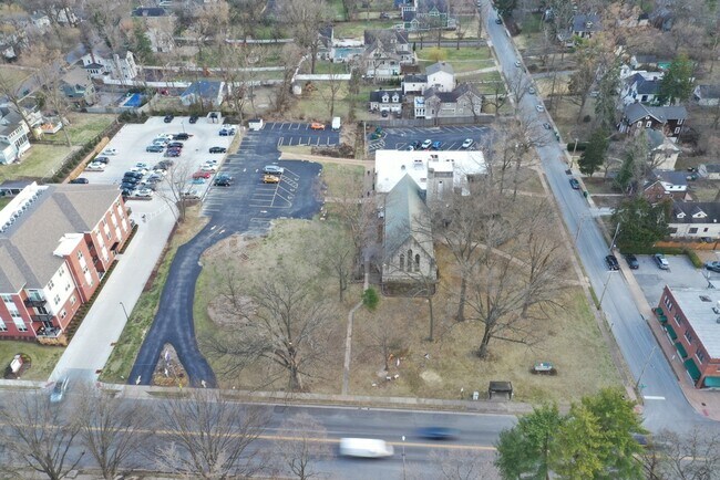 Plus de détails pour 204 E Lockwood Ave, Webster Groves, MO - Terrain à vendre