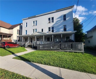 Plus de détails pour 254 E Main St, Watertown, NY - Multi-résidentiel à vendre