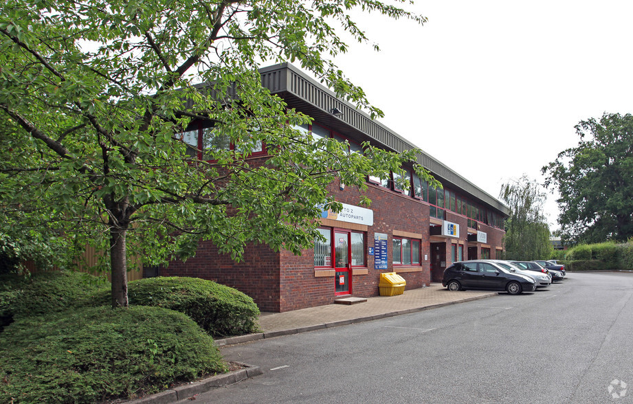 Pipers Ct, Thatcham for lease - Primary Photo - Image 1 of 3