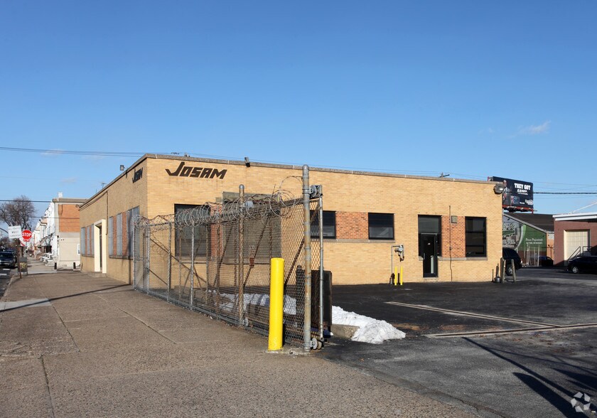 2501 S Front St, Philadelphia, PA à vendre - Photo du bâtiment - Image 3 de 3