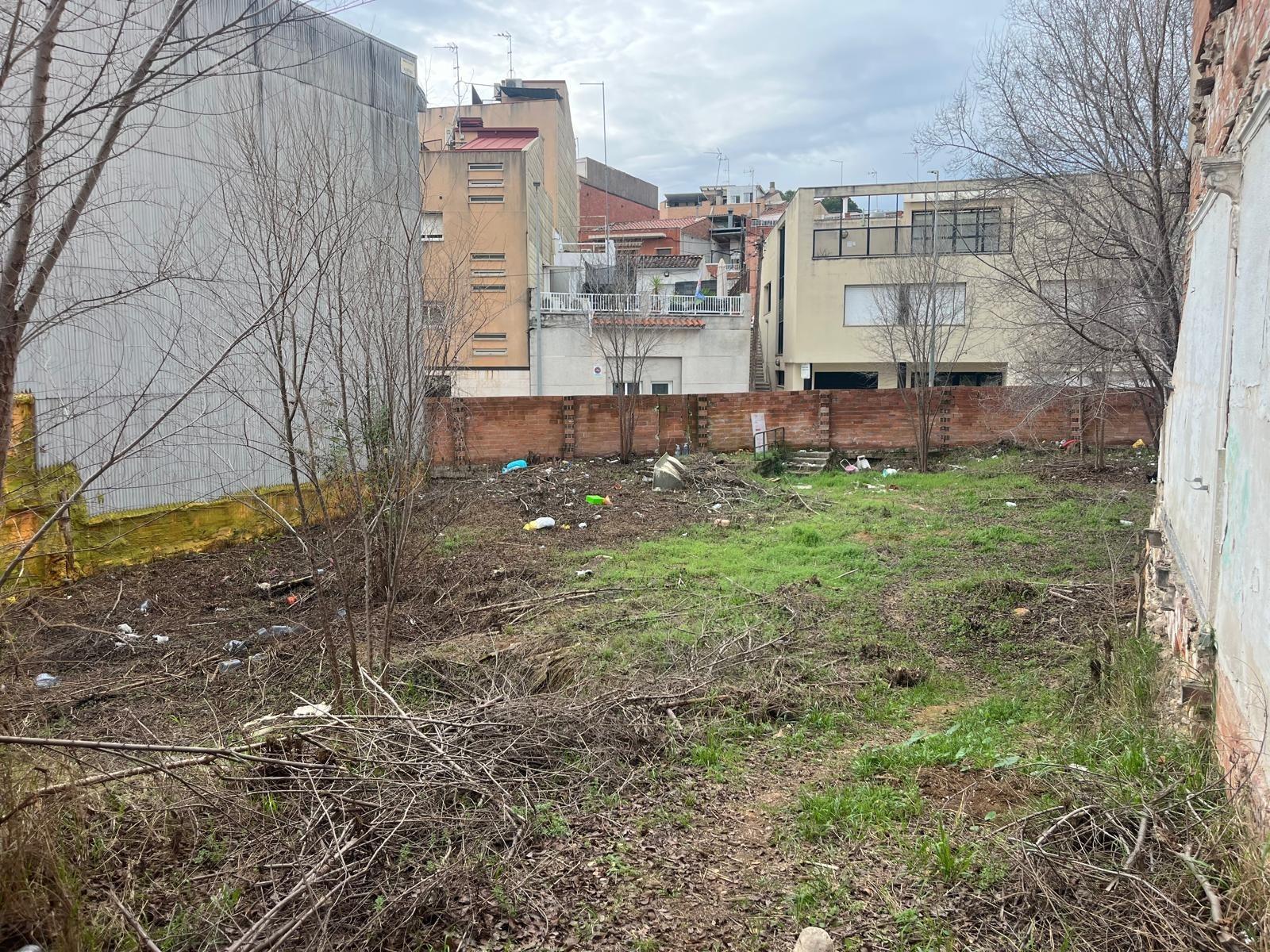 Terrain dans Sabadell, Barcelona à vendre Photo du bâtiment- Image 1 de 11