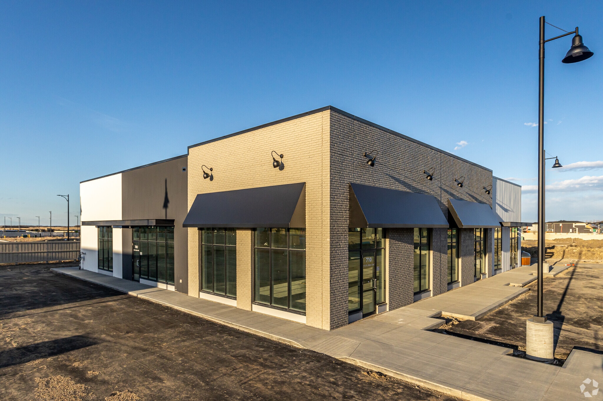 1115 St Albert Trl, St. Albert, AB for sale Primary Photo- Image 1 of 1