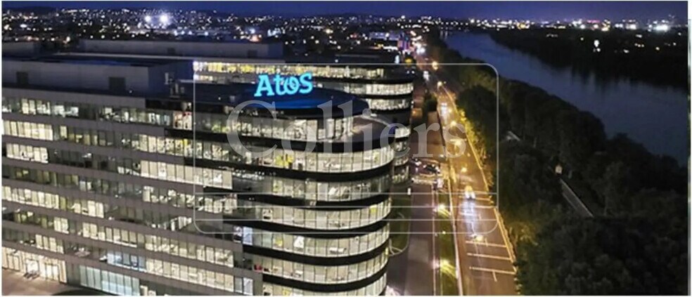 80 Quai Voltaire, Bezons à louer - Photo du bâtiment - Image 2 de 8