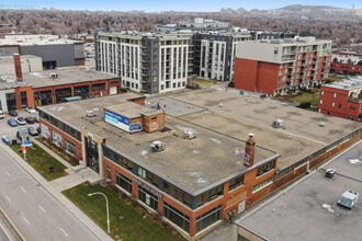 4360 Ch de la Côte-de-Liesse, Mt Royal, QC - Aerial  map view