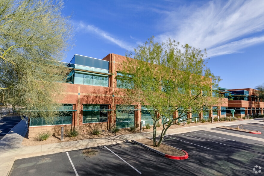 8322 E Hartford Dr, Scottsdale, AZ for lease - Building Photo - Image 2 of 5