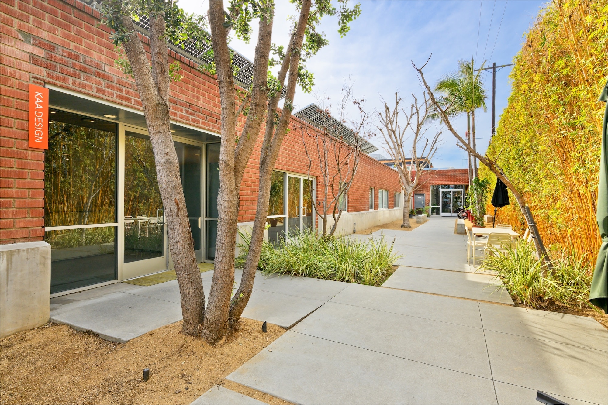 4201 Redwood Ave, Los Angeles, CA for lease Building Photo- Image 1 of 15