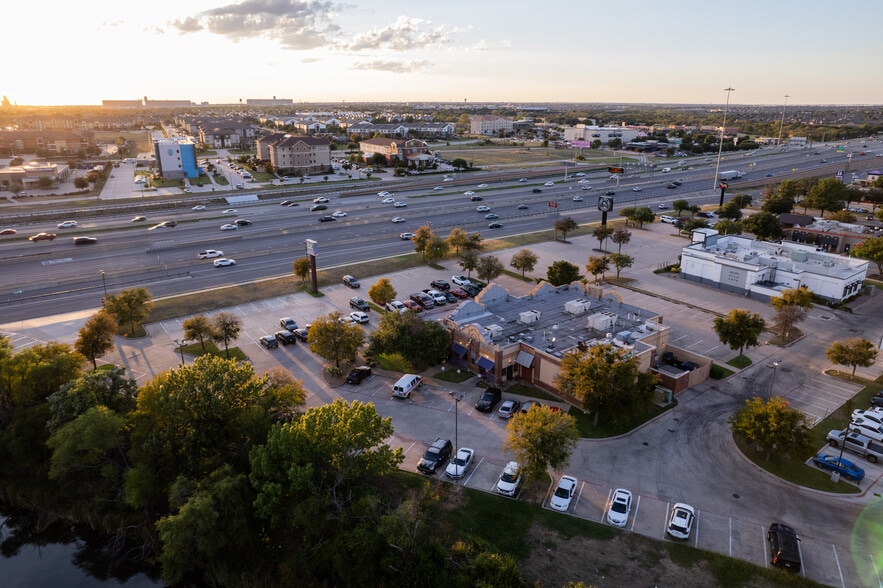 6250 North Fwy, Fort Worth, TX for sale - Building Photo - Image 3 of 4