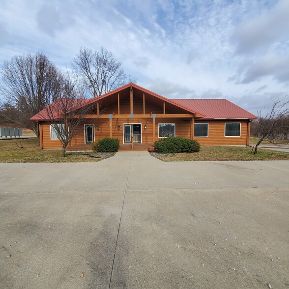 945 NE 105, Knob Noster, MO à vendre - Photo du b timent - Image 1 de 1