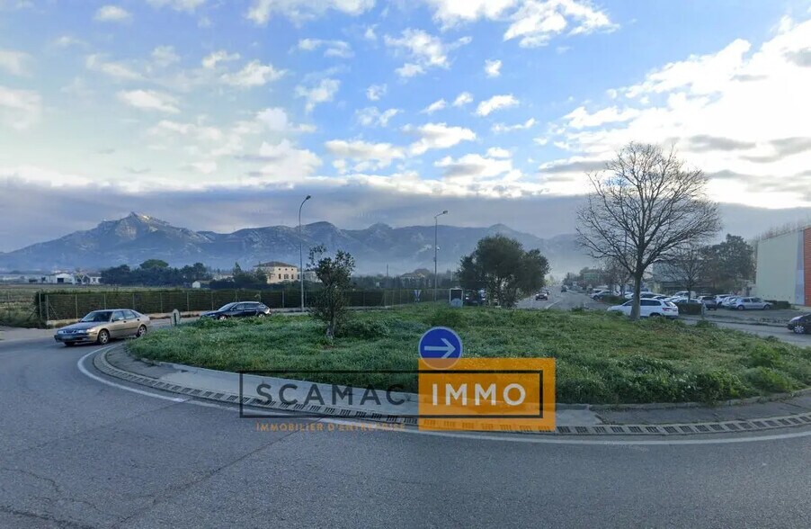 Industrial in Aubagne for lease - Building Photo - Image 3 of 4