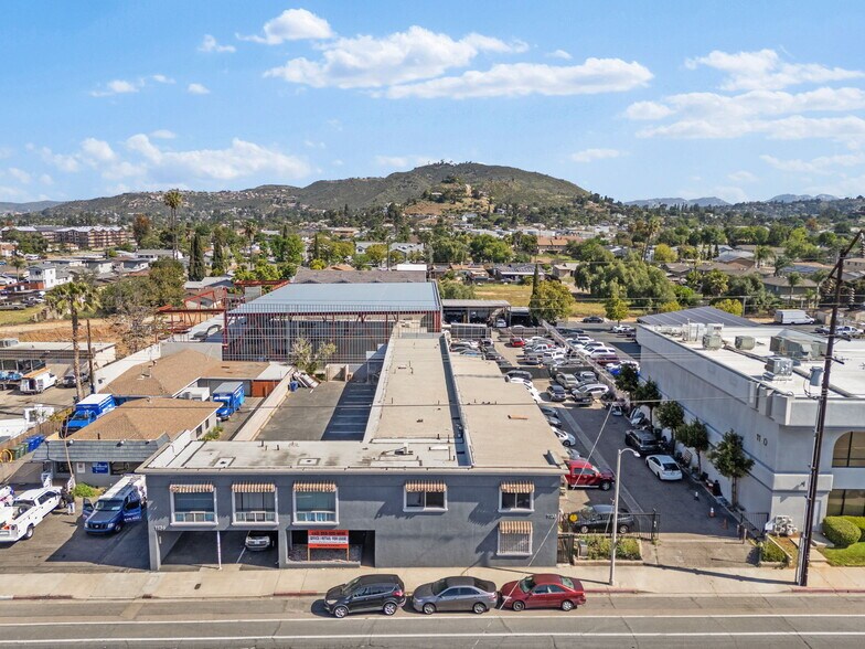 1136-1142 Broadway, El Cajon, CA à vendre - Photo du bâtiment - Image 1 de 10