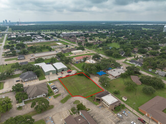 More details for 55 Flag Lake Plz, Lake Jackson, TX - Land for Sale