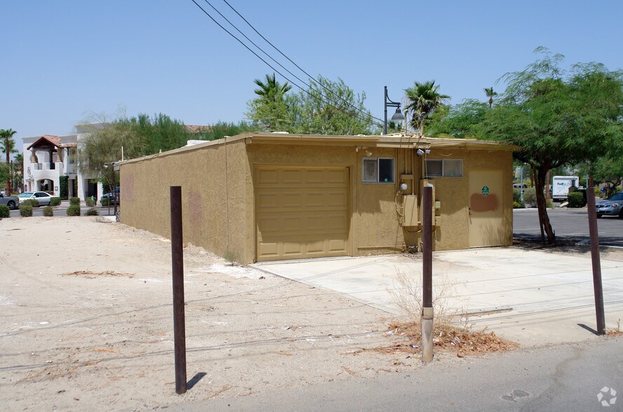 78065 Avenida La Fonda, La Quinta, CA à vendre - Photo du bâtiment - Image 3 de 4