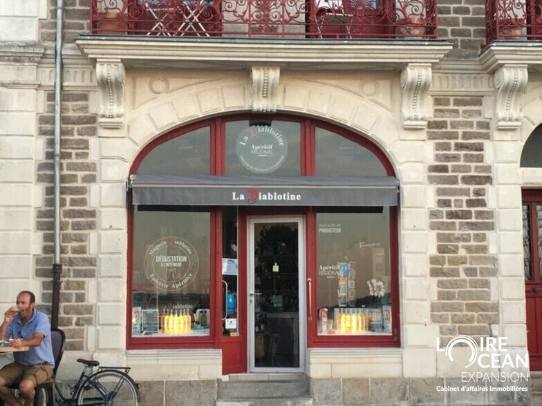 Commerce de détail dans Le Croisic à louer - Photo du bâtiment - Image 3 de 3