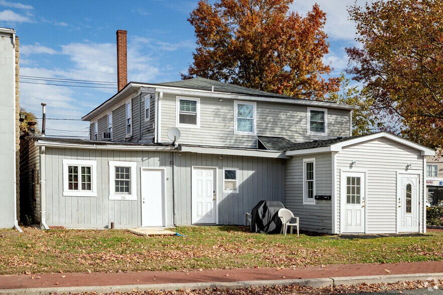 26-28 Main St, Kings Park, NY à vendre - Photo du bâtiment - Image 3 de 6