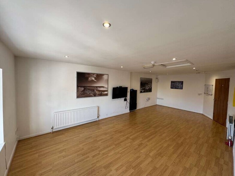 13B Antrim St, Lisburn à louer - Photo du bâtiment - Image 3 de 4