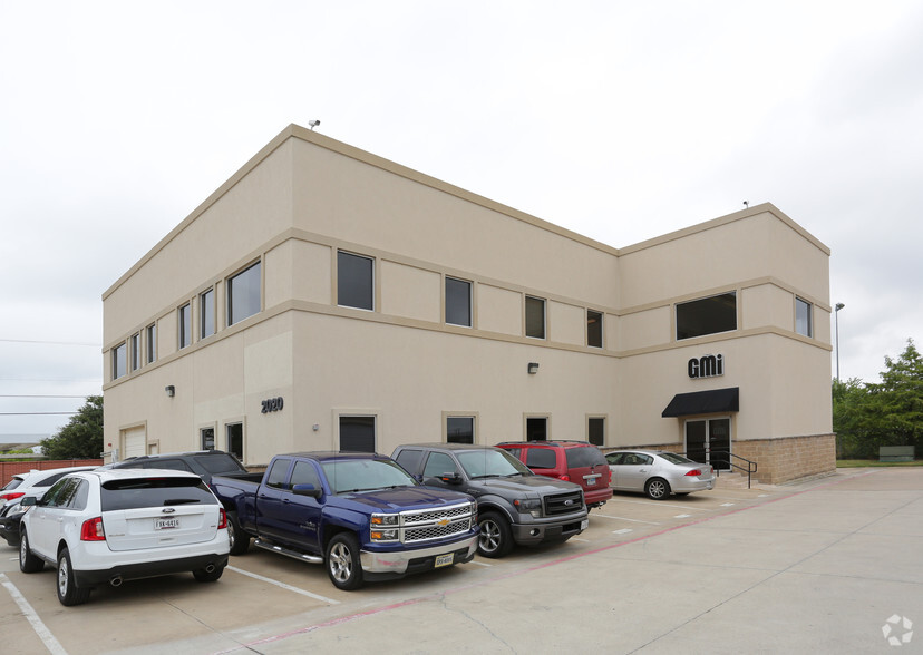 2020 E Continental Blvd, Southlake, TX for lease - Primary Photo - Image 1 of 8