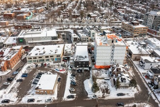 381 Richmond Rd, Ottawa, ON à louer Photo du bâtiment- Image 1 de 14