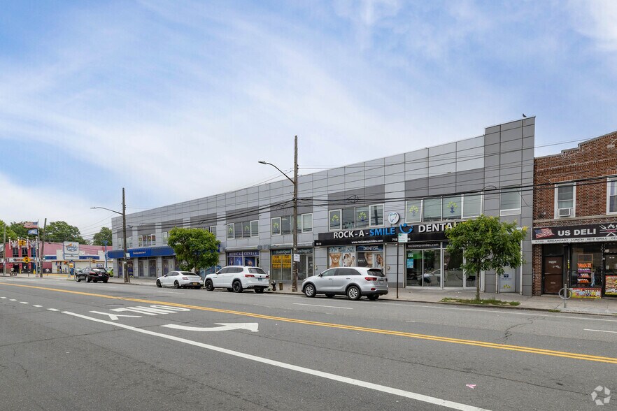 9708 Rockaway Blvd, Ozone Park, NY à vendre - Photo du bâtiment - Image 3 de 6
