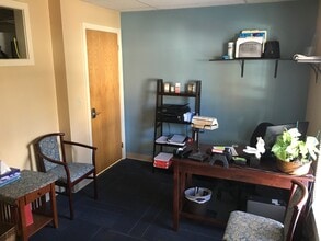 81 Big Oak Rd, Morrisville, PA for lease Interior Photo- Image 1 of 1