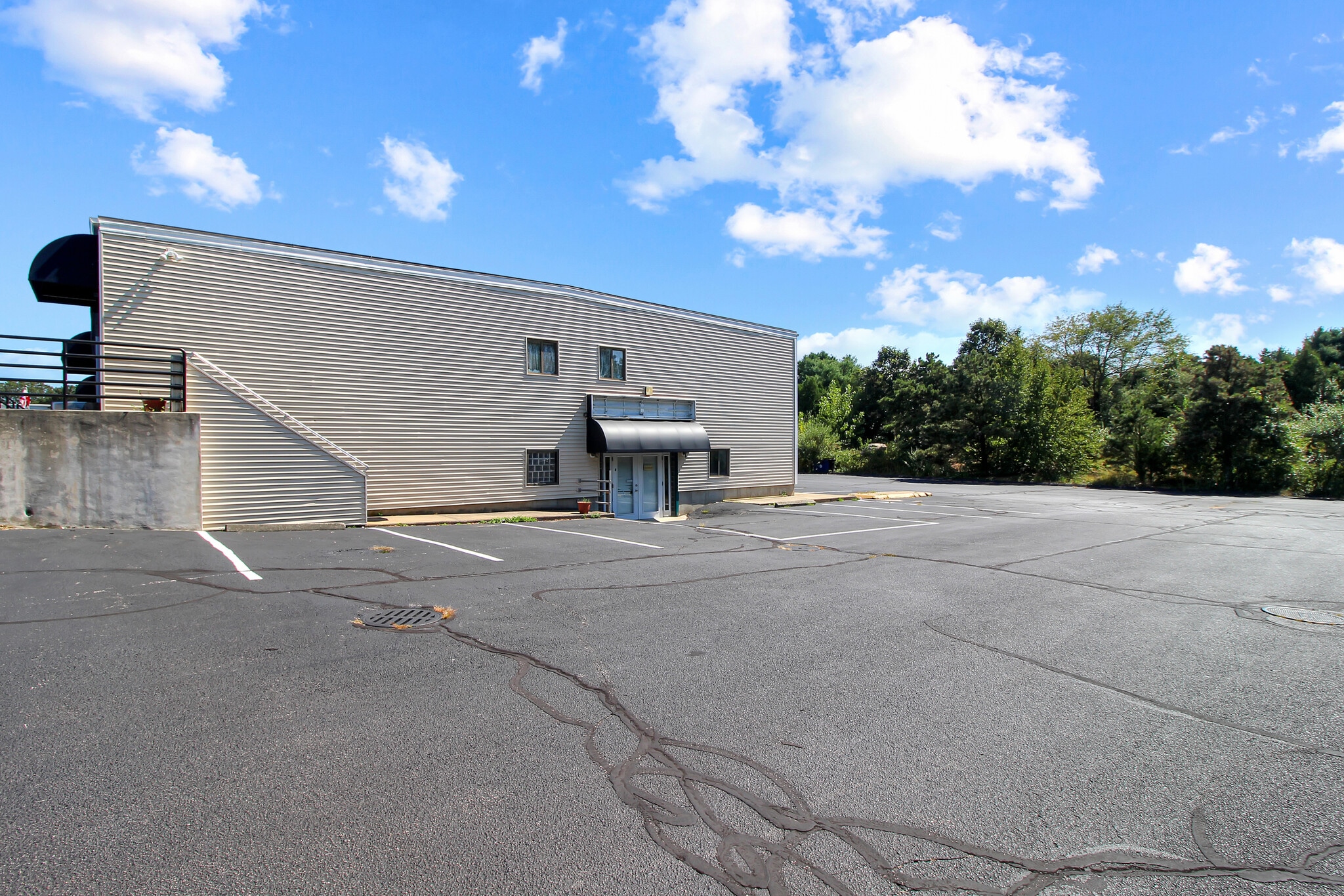 267 Post Rd, Westerly, RI for lease Building Photo- Image 1 of 15