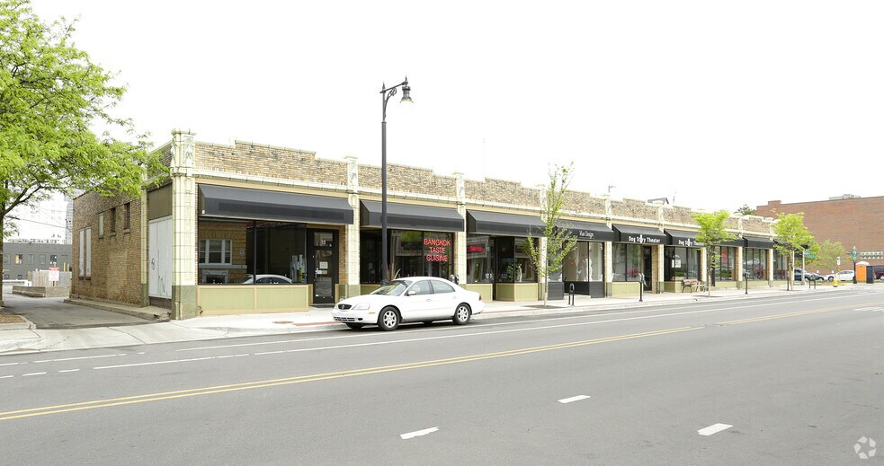 150-158 Fulton St E, Grand Rapids, MI à louer - Photo du bâtiment - Image 2 de 9