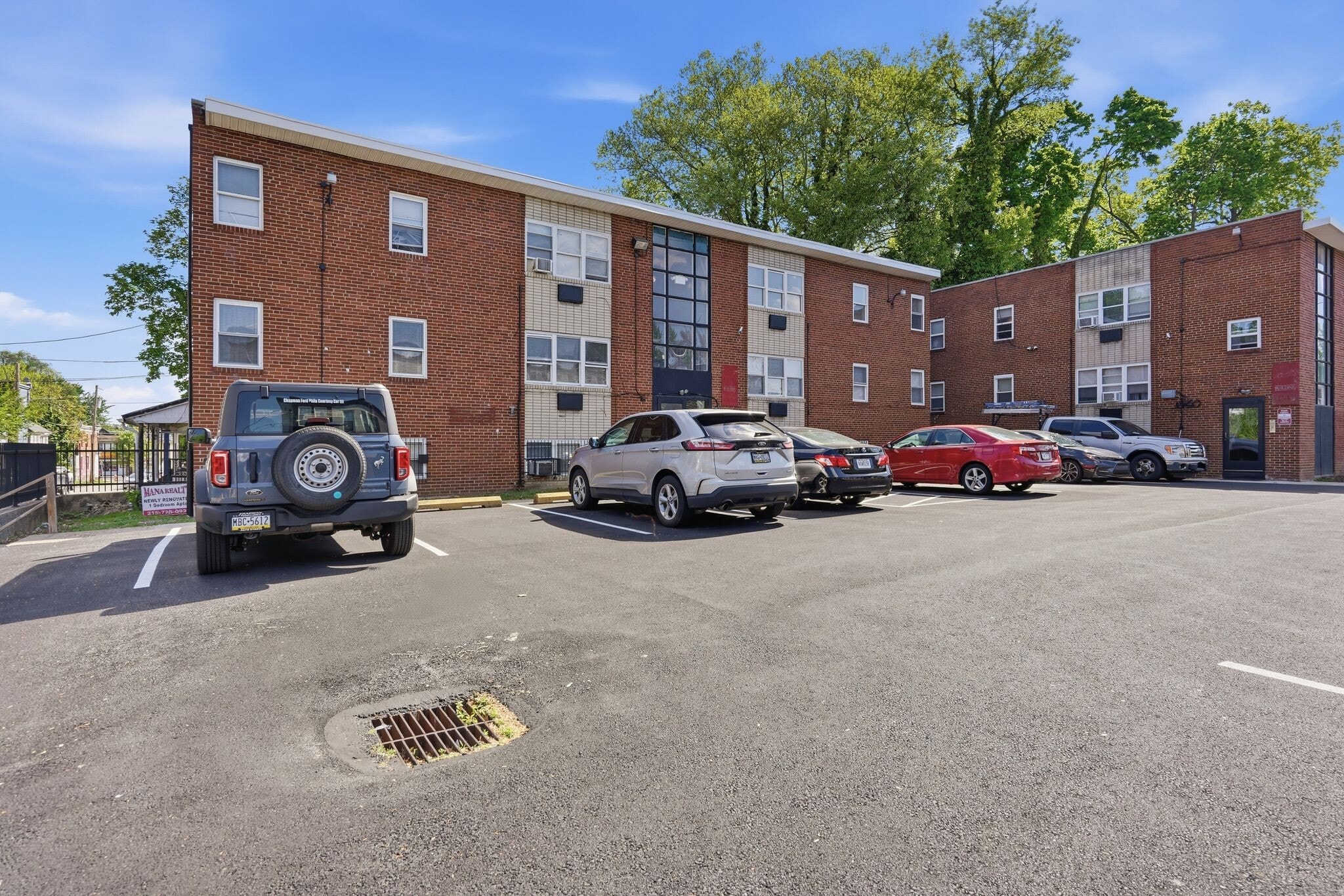 230 E Sharpnack St, Philadelphia, PA for sale Building Photo- Image 1 of 35