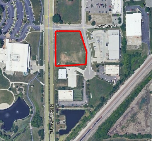 651 N Central St, Olathe, KS à vendre - Photo du bâtiment - Image 2 de 2
