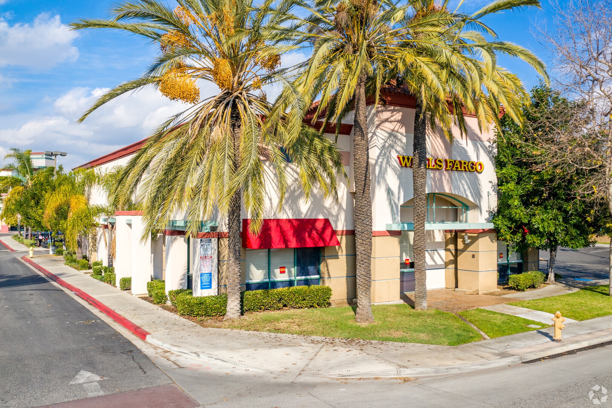 251 E Willow St, Long Beach, CA à vendre Photo principale- Image 1 de 12