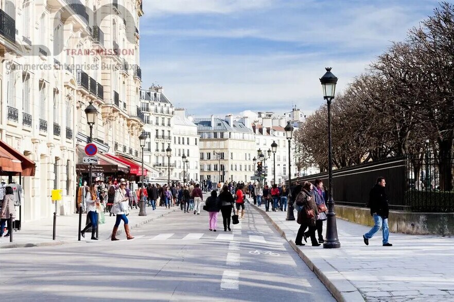 Office in Avon for sale - Building Photo - Image 2 of 5