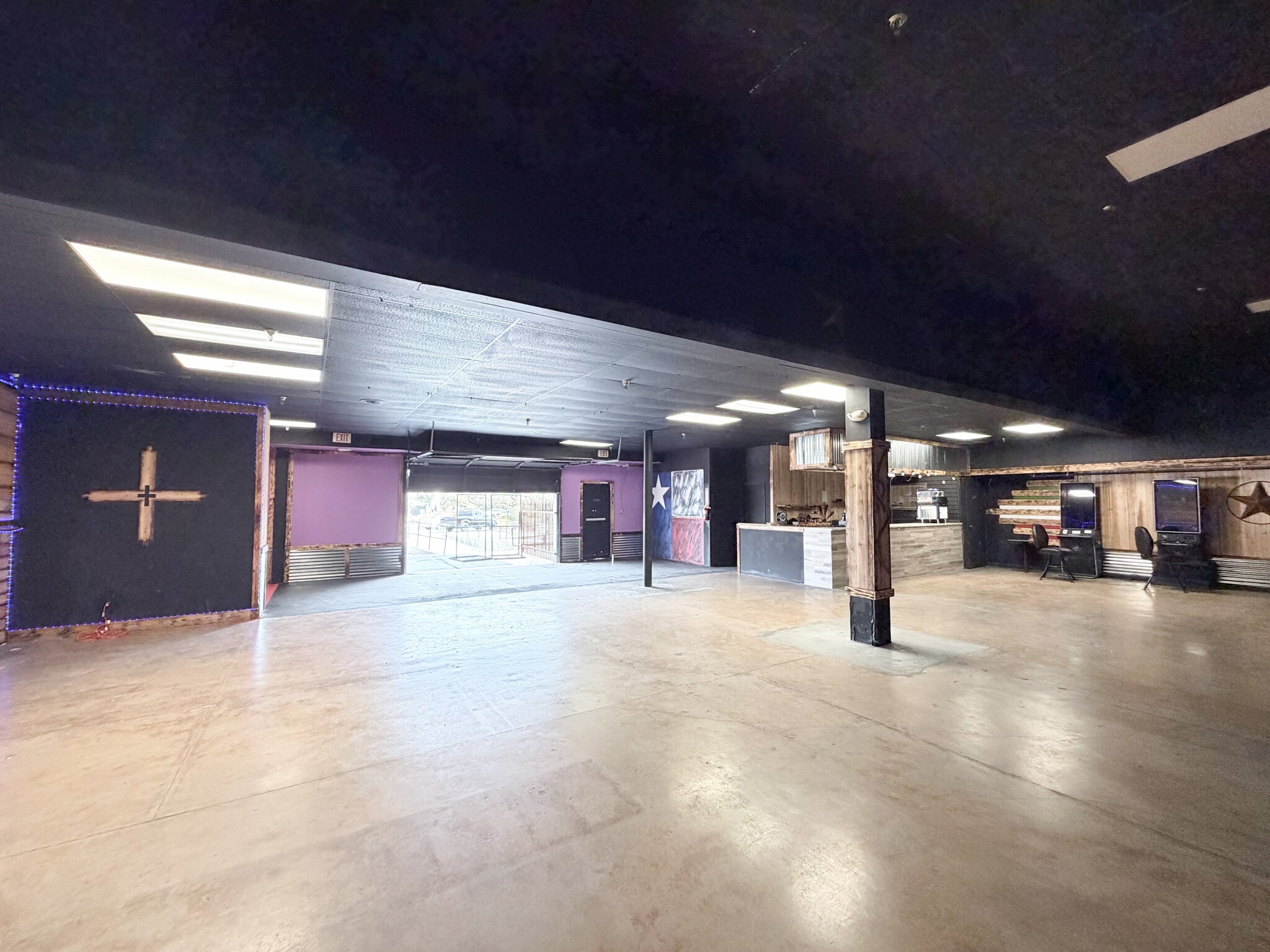 1305 SW Loop 410, San Antonio, TX à louer Photo intérieure- Image 1 de 13