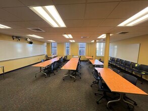 55-67 Middle St, Lowell, MA à louer Photo intérieure- Image 1 de 3