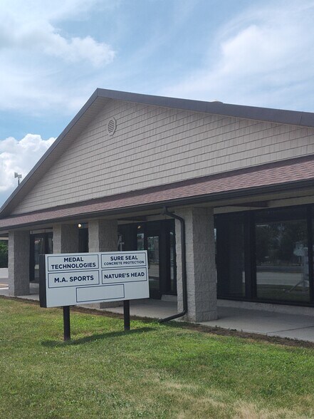 2716 N Main St, Findlay, OH à vendre - Photo de l’enseigne - Image 2 de 14