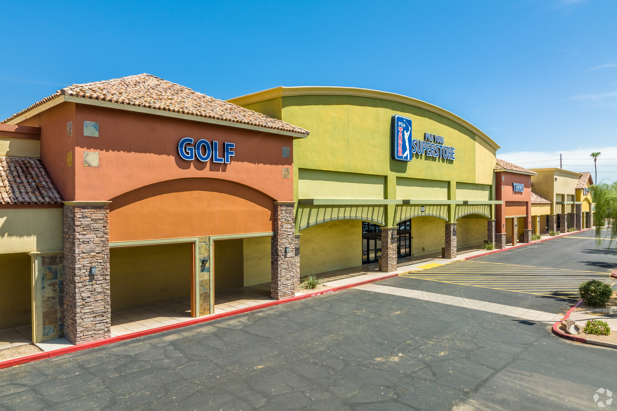 2031 N Arizona Ave, Chandler, AZ for lease Building Photo- Image 1 of 7