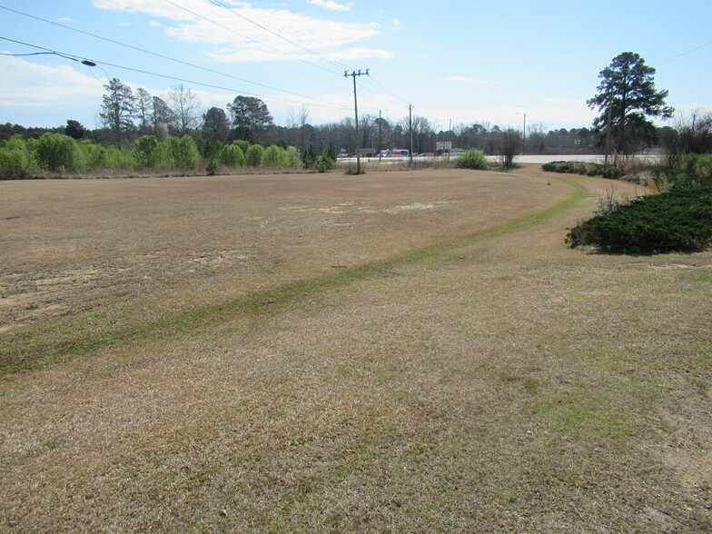 102 E Jackson Blvd, Erwin, NC for sale - Building Photo - Image 2 of 5