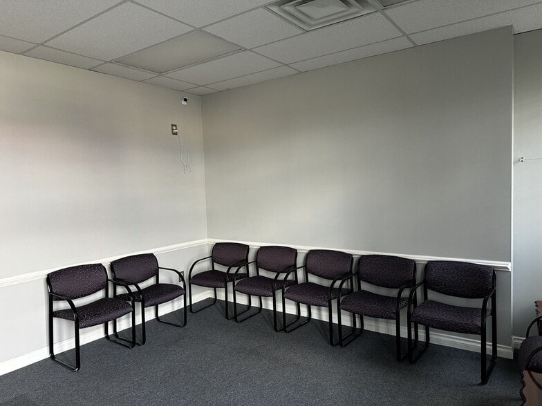 15502 S Telegraph Rd, Monroe, MI for lease - Building Photo - Image 3 of 12