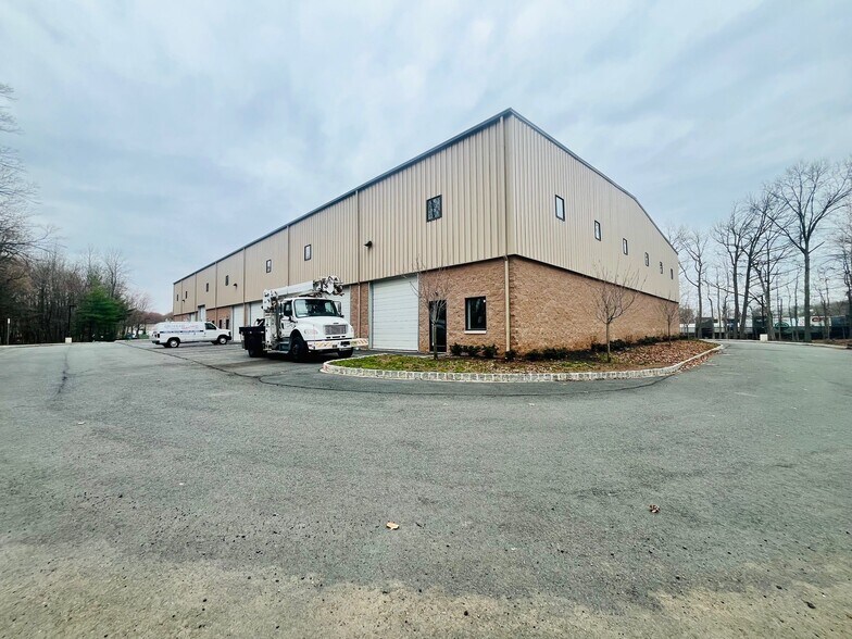 3301-3393 S Clinton Ave, South Plainfield, NJ à louer - Photo du bâtiment - Image 3 de 10
