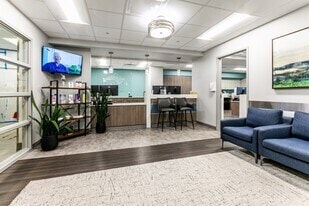 425 E 5350 S, Ogden, UT for lease - Interior Photo - Image 2 of 17