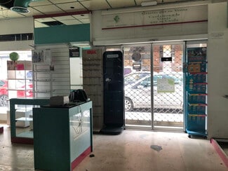 Plus de détails pour Commerce de détail à louer