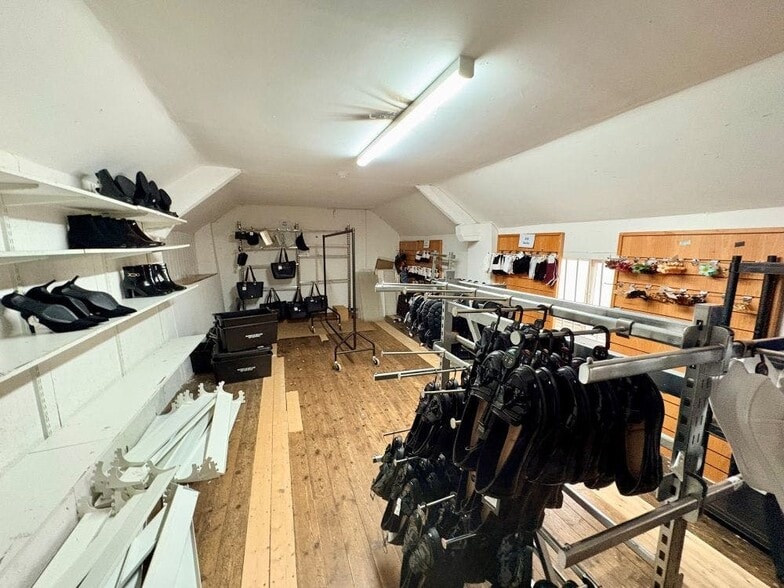 36 Sheep St, Bicester for lease - Building Photo - Image 3 of 7