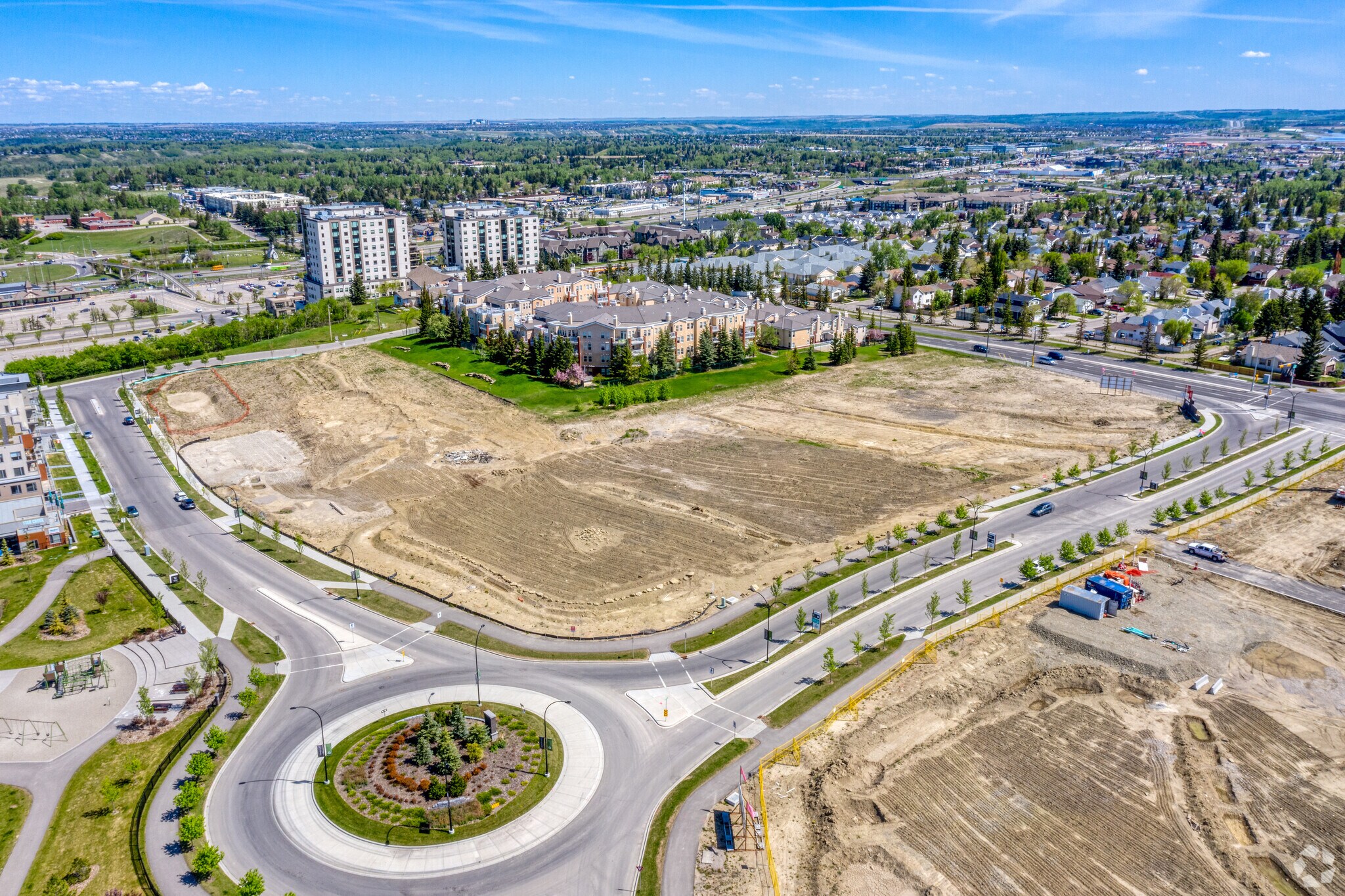 88 Shawnee St, Calgary, AB for sale Primary Photo- Image 1 of 1
