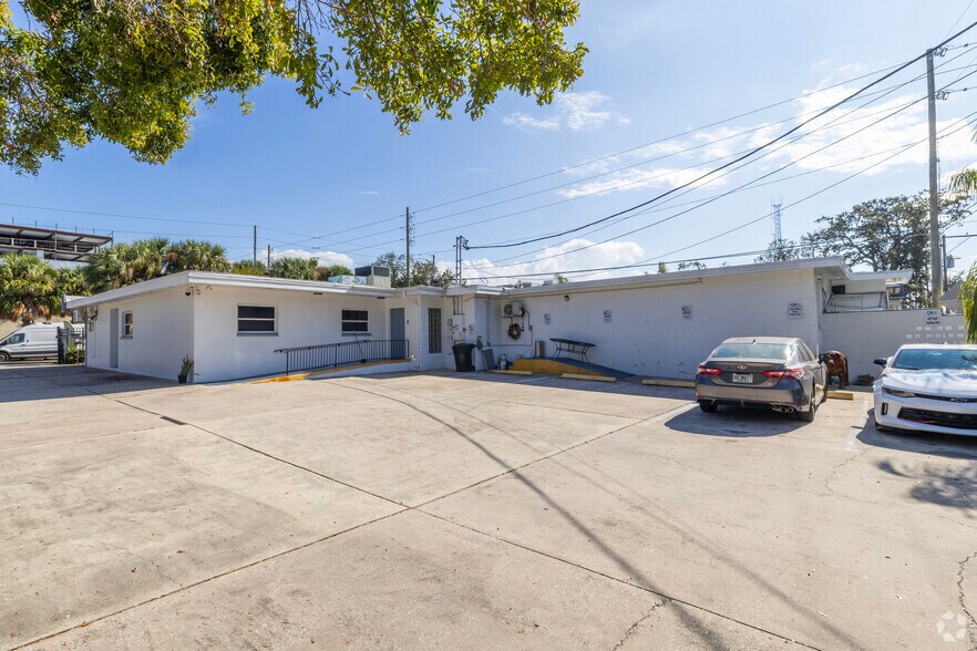 401 16th St N, Saint Petersburg, FL à louer - Photo du bâtiment - Image 2 de 30