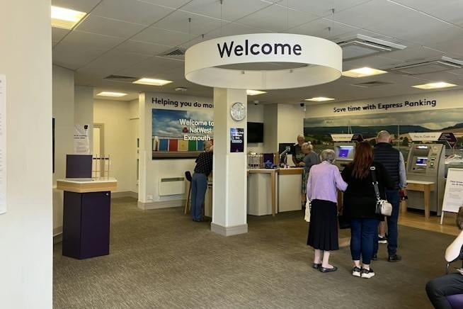 11 Rolle St, Exmouth à louer - Photo intérieure - Image 2 de 2