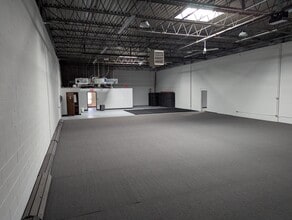 901 E Orchard St, Mundelein, IL for lease Interior Photo- Image 1 of 12